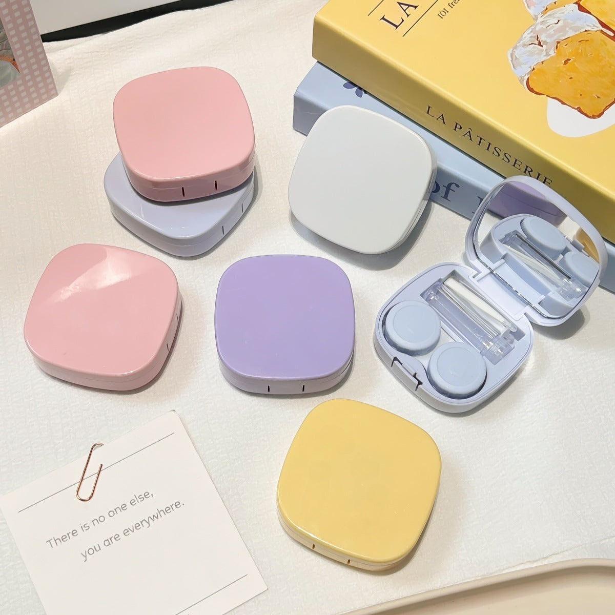 Like Fish Solid Color Portable Coloured Contact Lens Case Main image