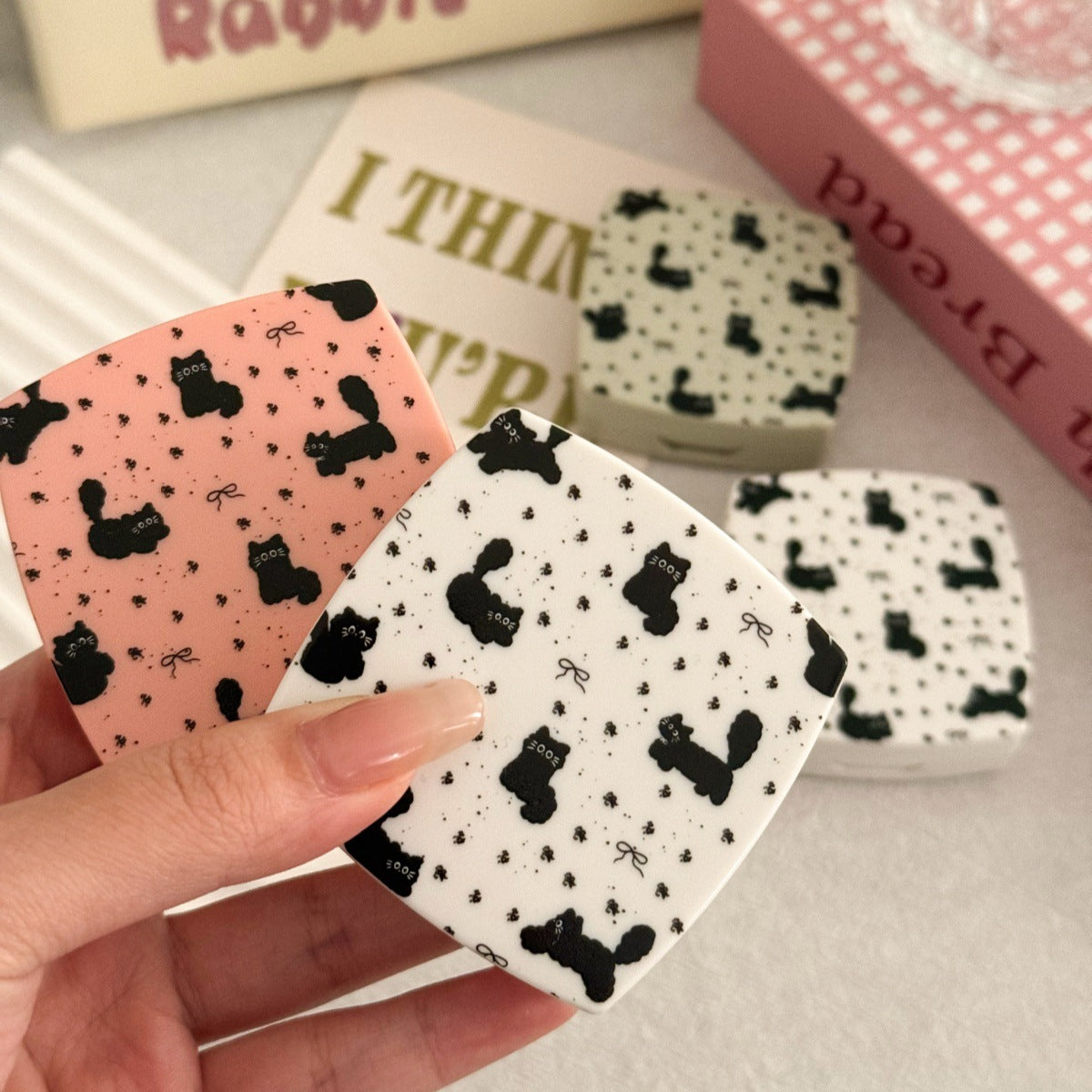 Floral Bow Cat-Shaped Coloured Contact Lens Case Main image