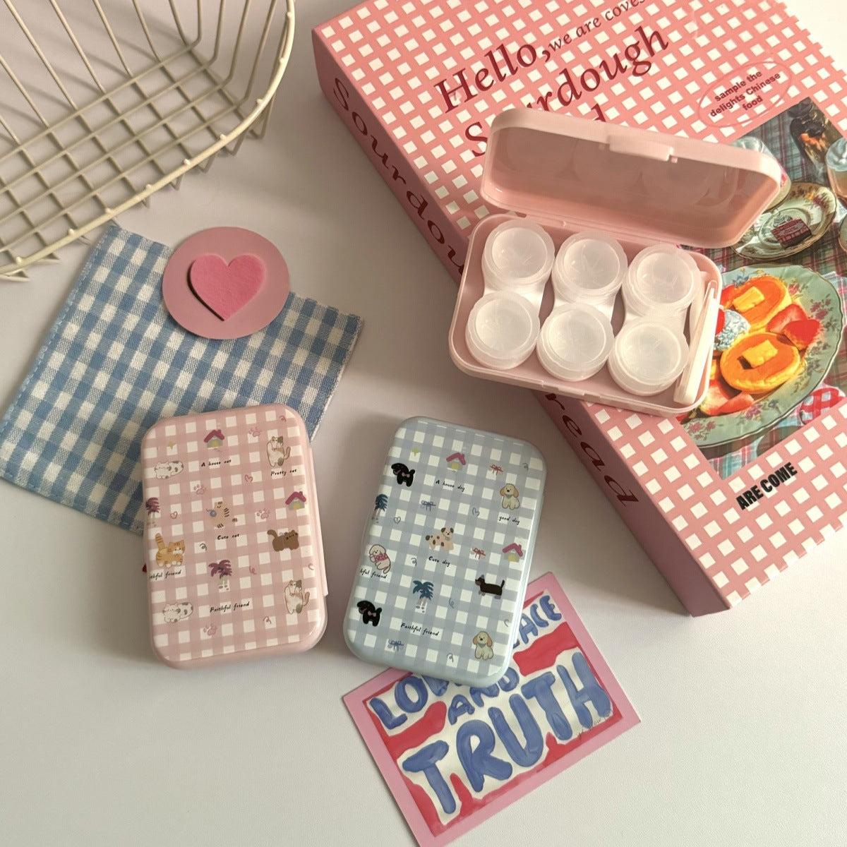 Like Fish Grid Animal House Coloured Contact Lens Case