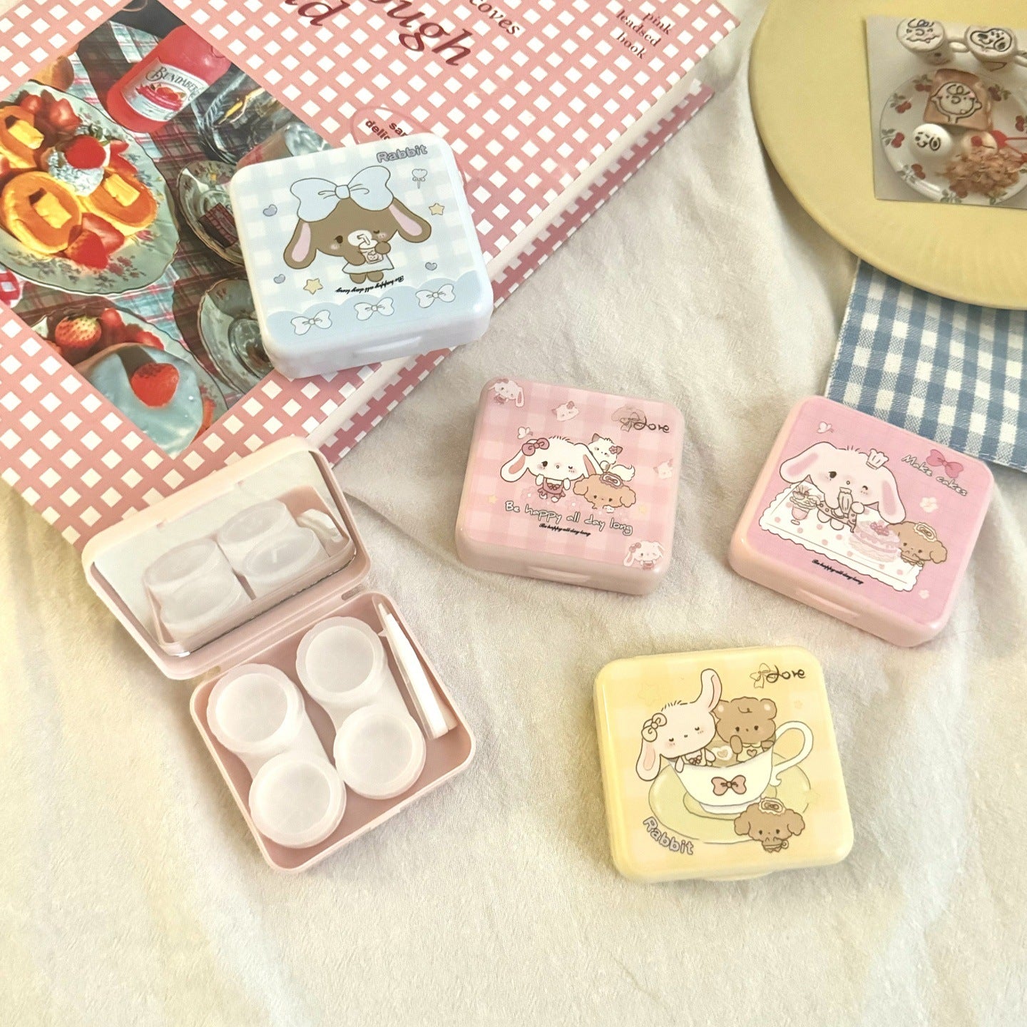 Happy Pals Cottage Coloured Contact Lens Case Main image