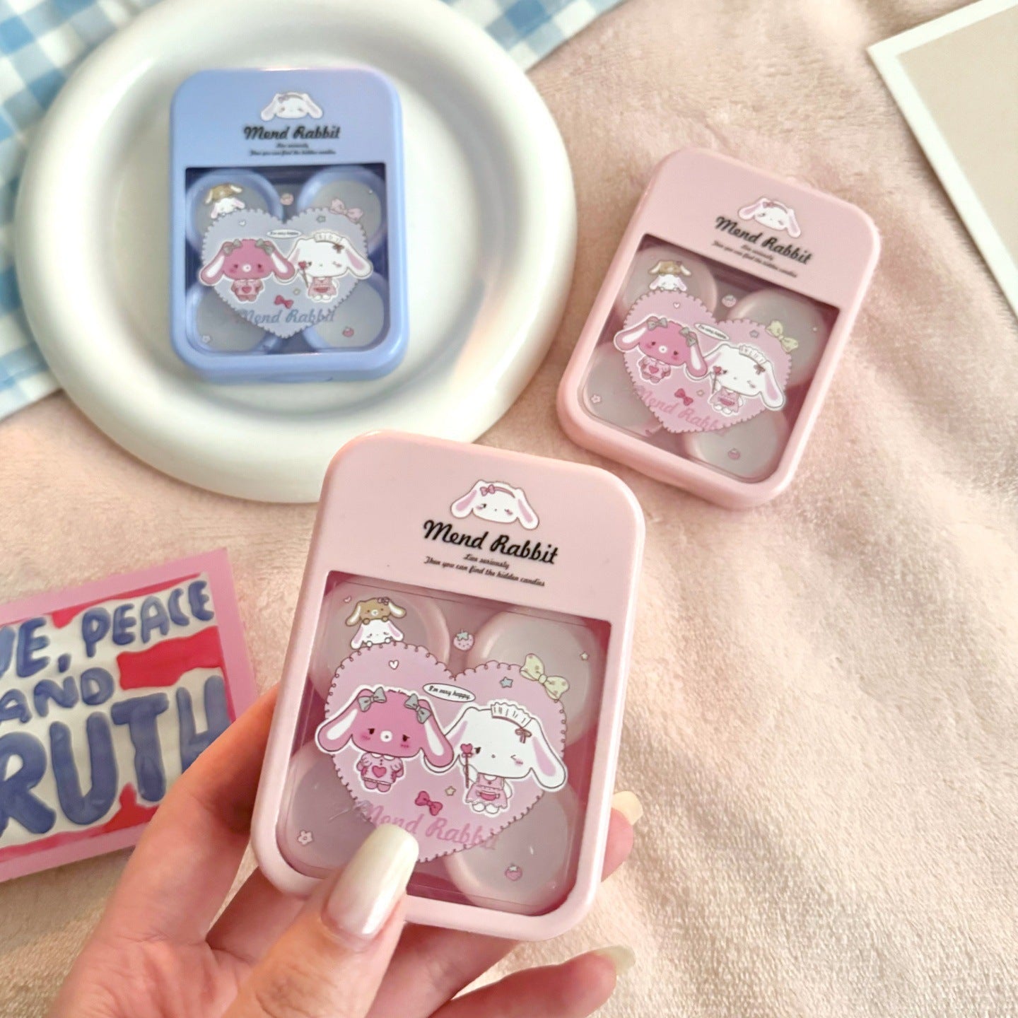 Heartful Mend Rabbit Coloured Contact Lens Case Main image