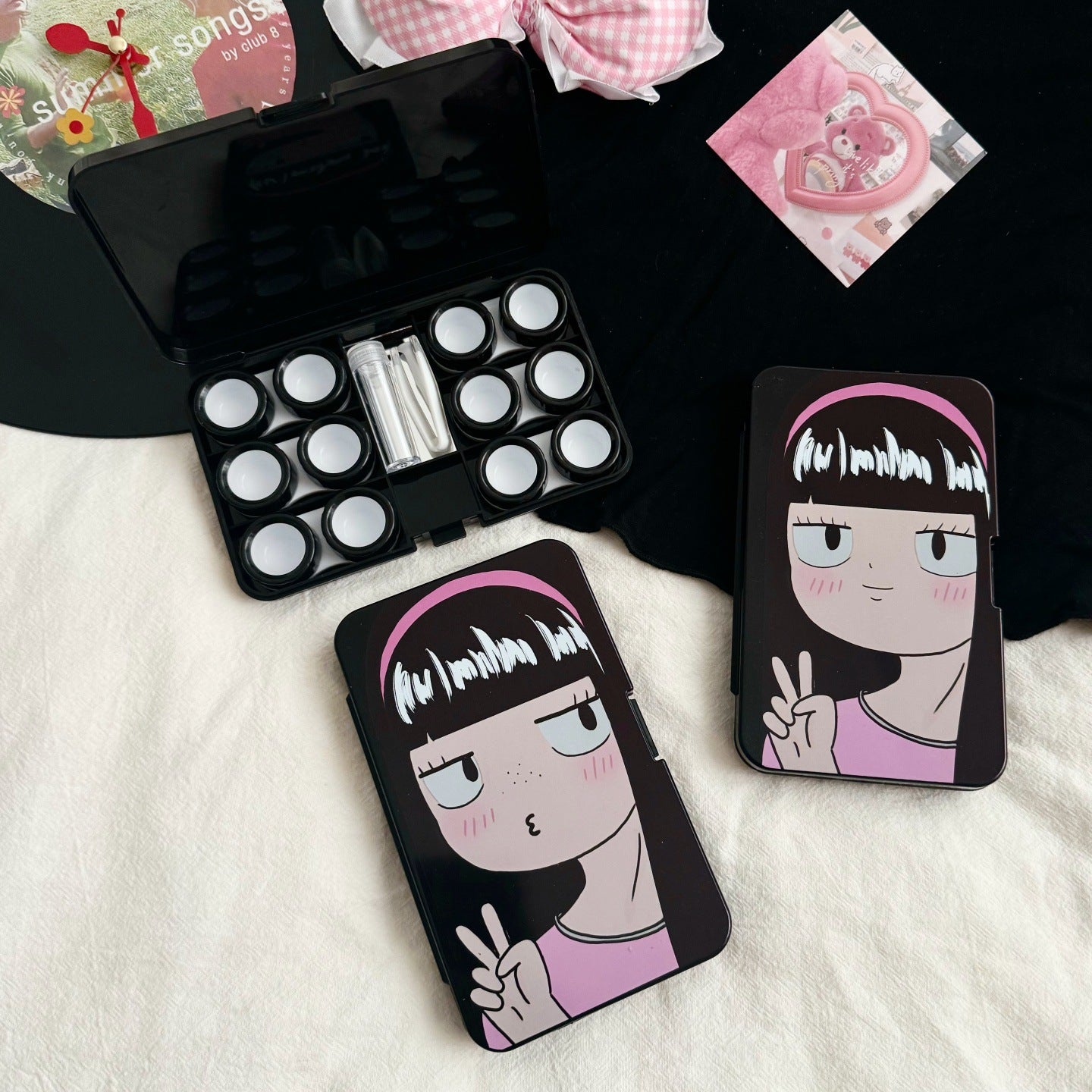 Sassy Girl Coloured Contact Lens Case Secondary image