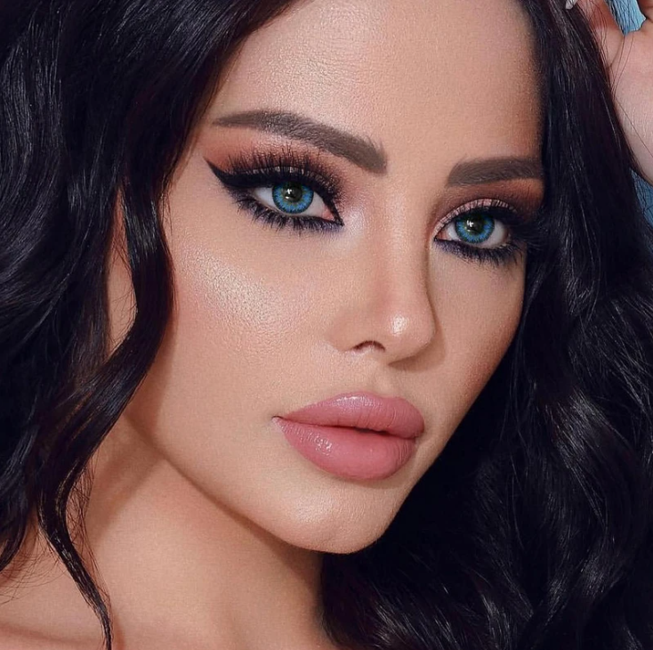 CONTOUR BLUE Coloured Contact Lenses Main image