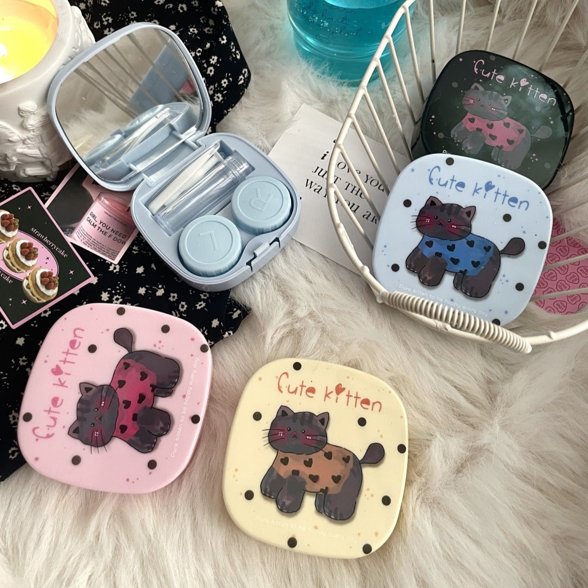 Cute Kitten Graffiti Coloured Contact Lens Case - BEAUEYE (UK) Main image