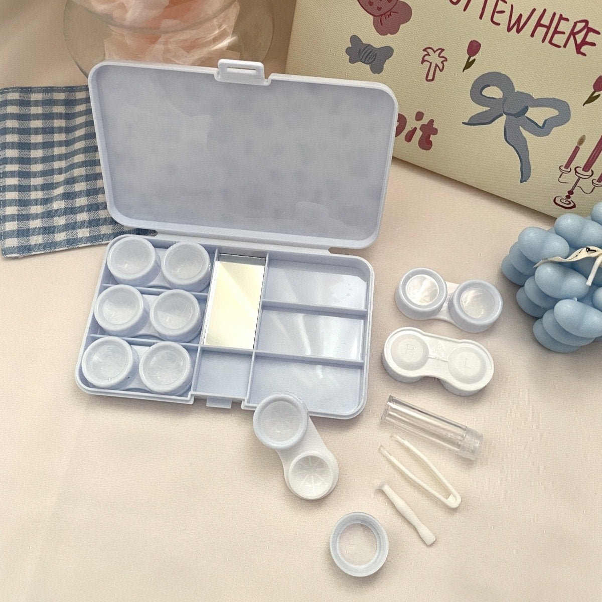 Flowers Puppy Colored Contact Lens Case - BEAUEYE (UK)
