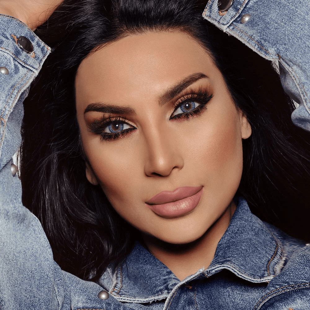 GLOW VIVID BLUE Coloured Contact Lenses Secondary image