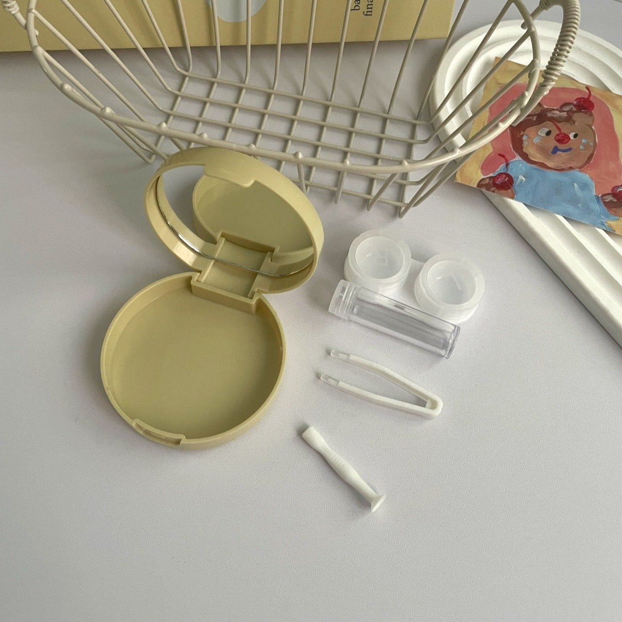 Ins Cute Dog Colored Contact Lens Case - BEAUEYE (UK)