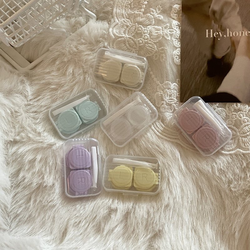 INS like Fish Transparent Simple Colored Contact Lens Case - BEAUEYE (UK)