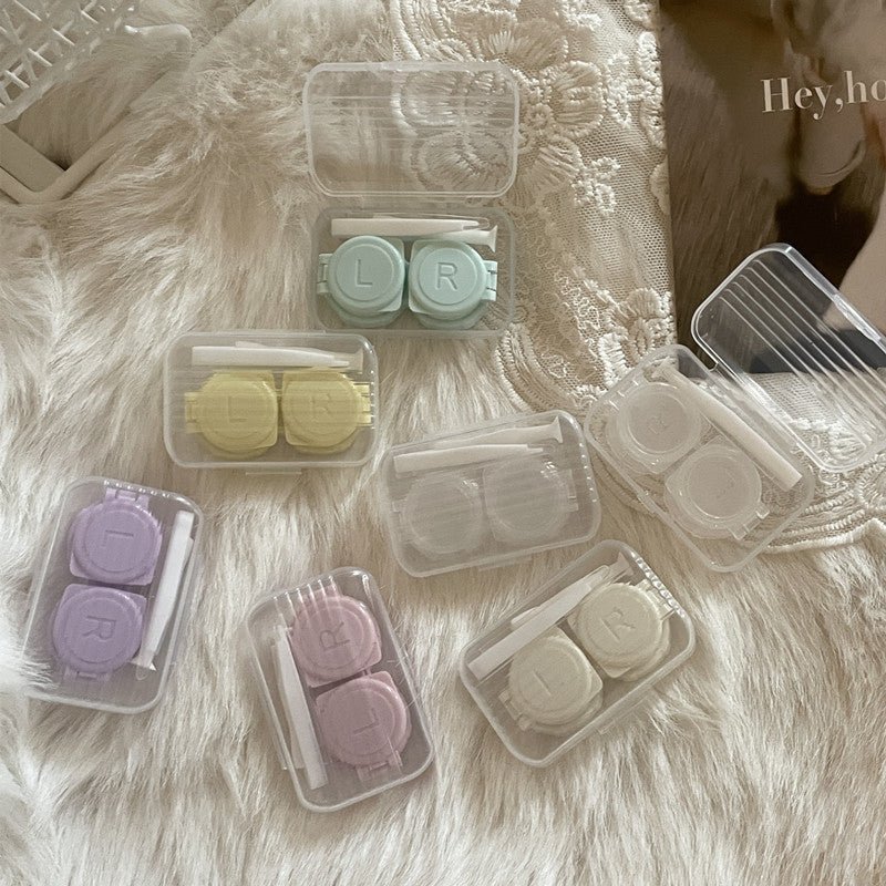 INS like Fish Transparent Simple Colored Contact Lens Case - BEAUEYE (UK) Main image