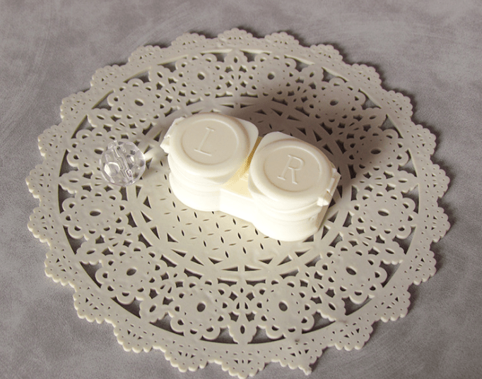 Macaroon flip cover Colored Contact Lens Case - BEAUEYE (UK)