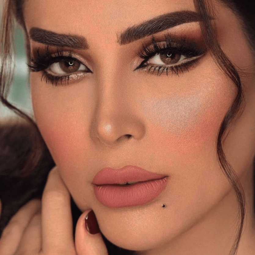 NATURAL Cool Green Coloured Contact Lenses Secondary image