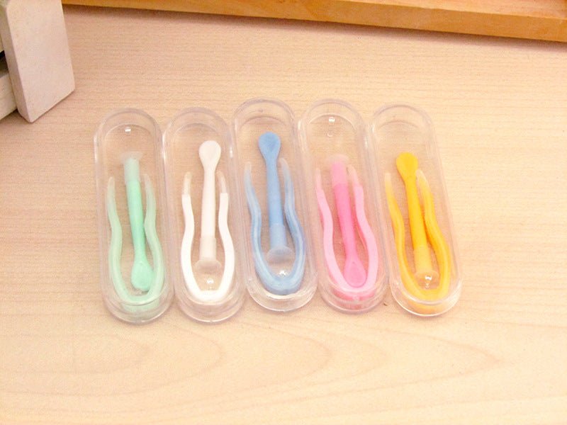 Simple Tweezers Suction Stick Colored Contact Auxiliary Tool - BEAUEYE (UK) Main image